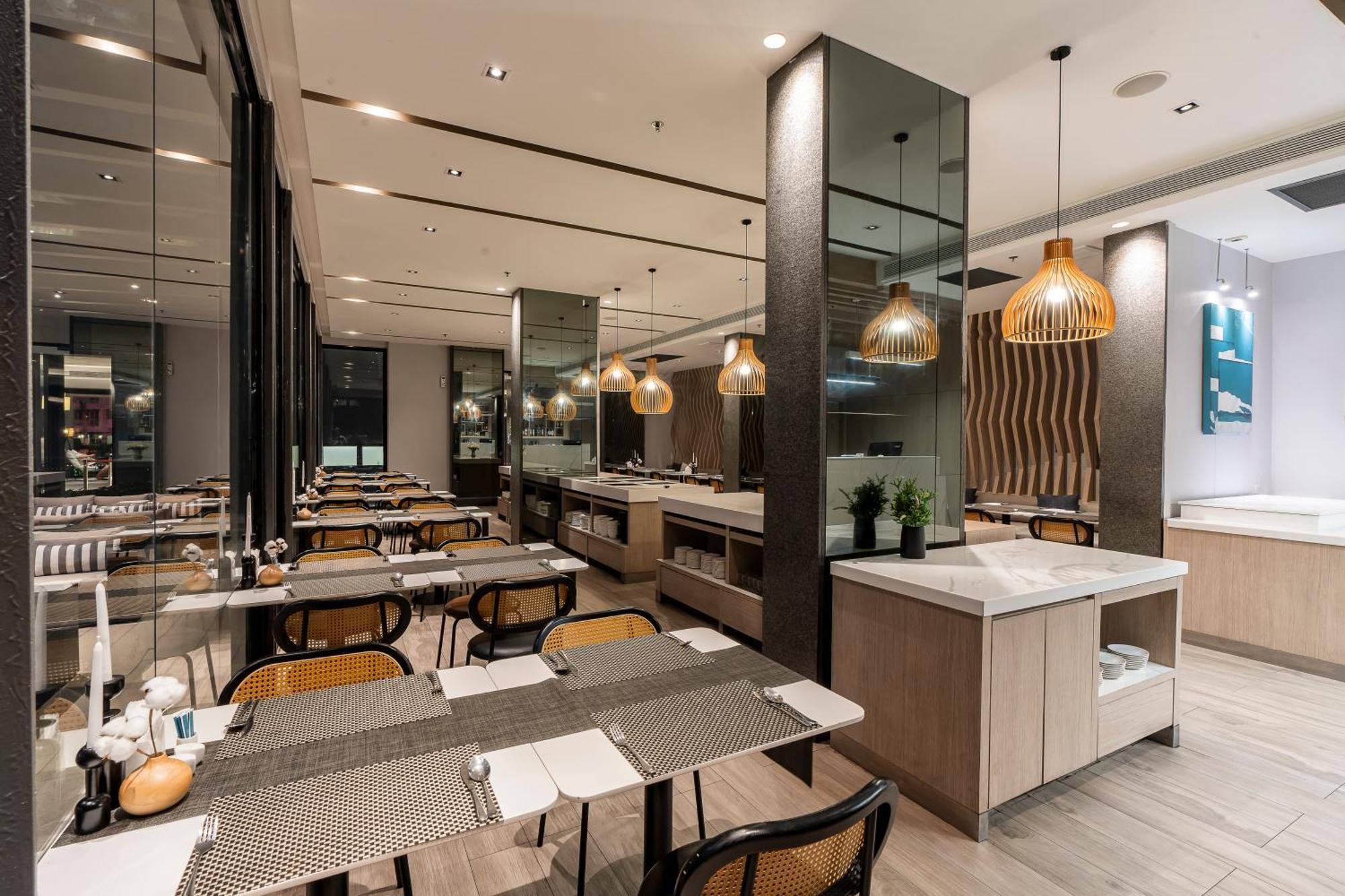 Arden Hotel And Residence By At Mind Csonburi Kültér fotó